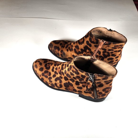 Time and True Women's Short Boots Size 7 1/2 Leopard Design Like New Condition - Picture 4 of 7